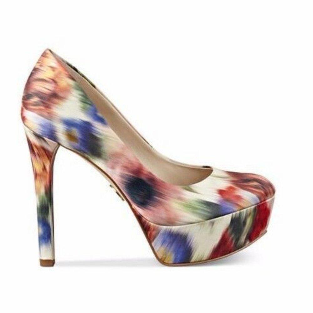 Guess Women's ETTE Platform Pumps Heels WATERCOLOR